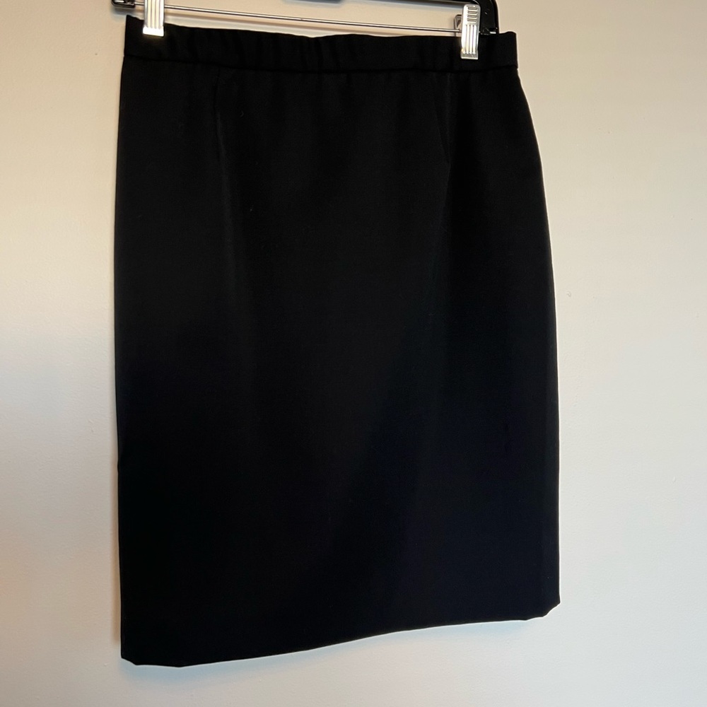 Classiques Entier black skirt.  Size 10.